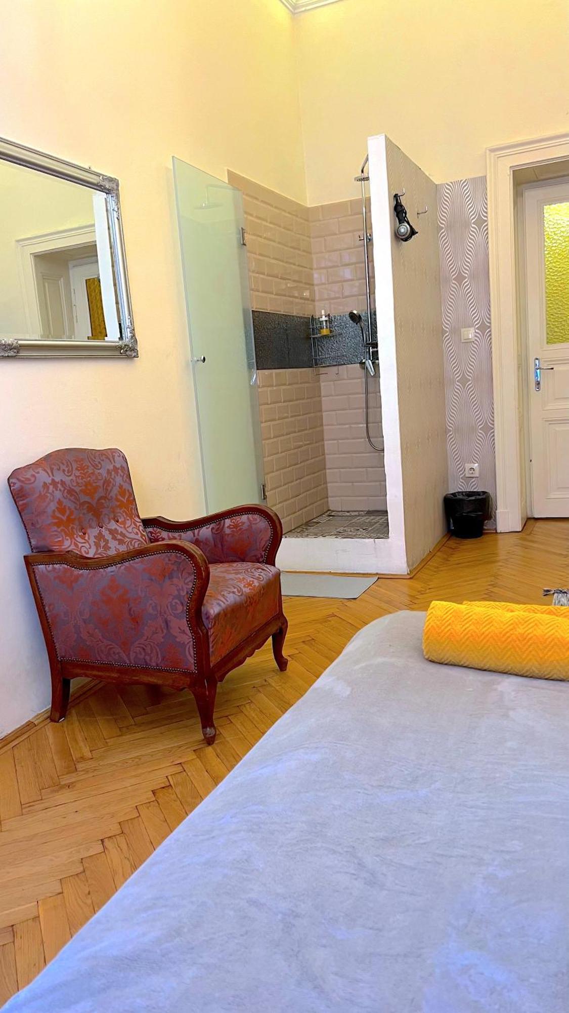 Apartmán In Ferenciek Square *