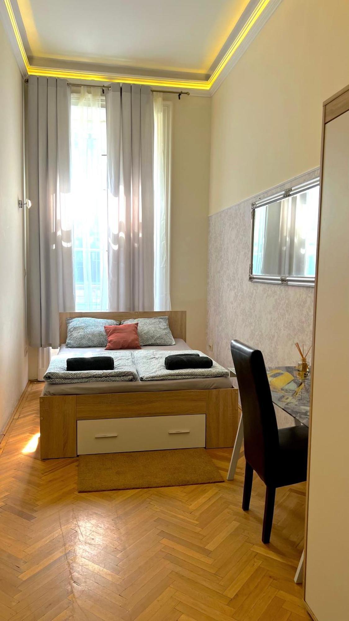 In Ferenciek Square Apartmán *